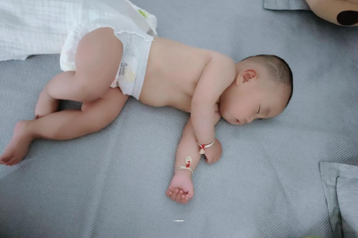 铜仁宝宝积食发烧怎么处理